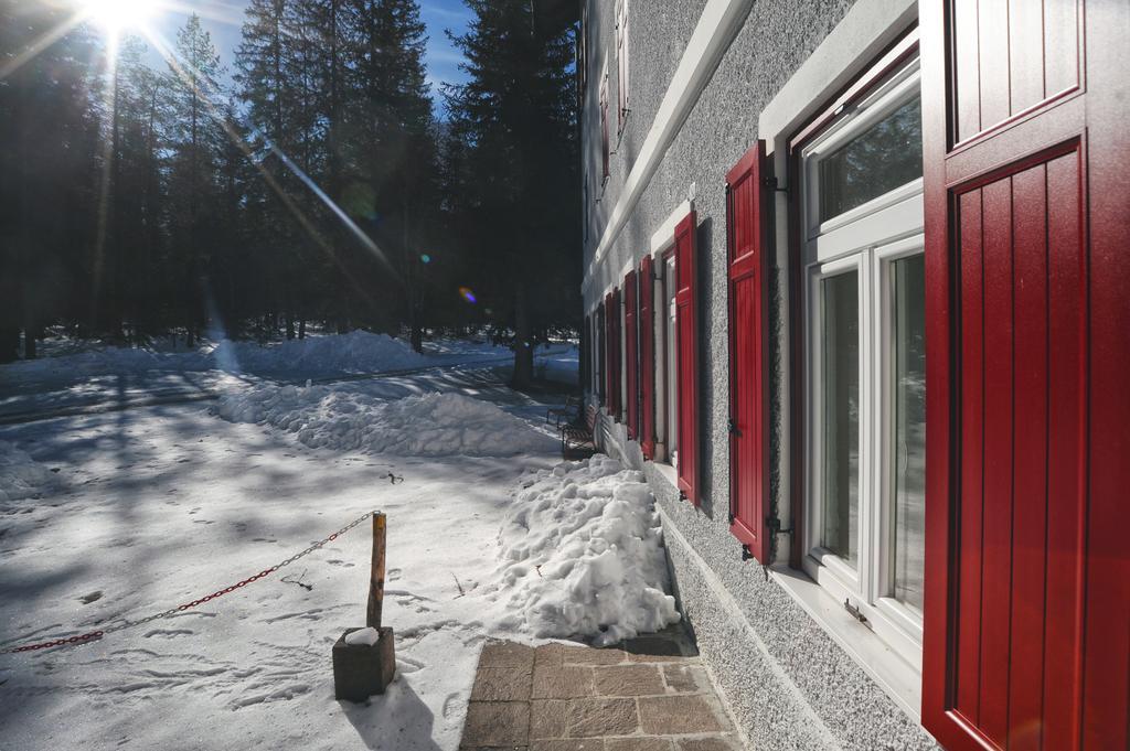 Hotel Croda Rossa Карбонин Екстериор снимка