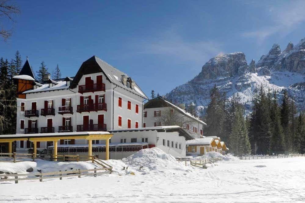 Hotel Croda Rossa Карбонин Екстериор снимка