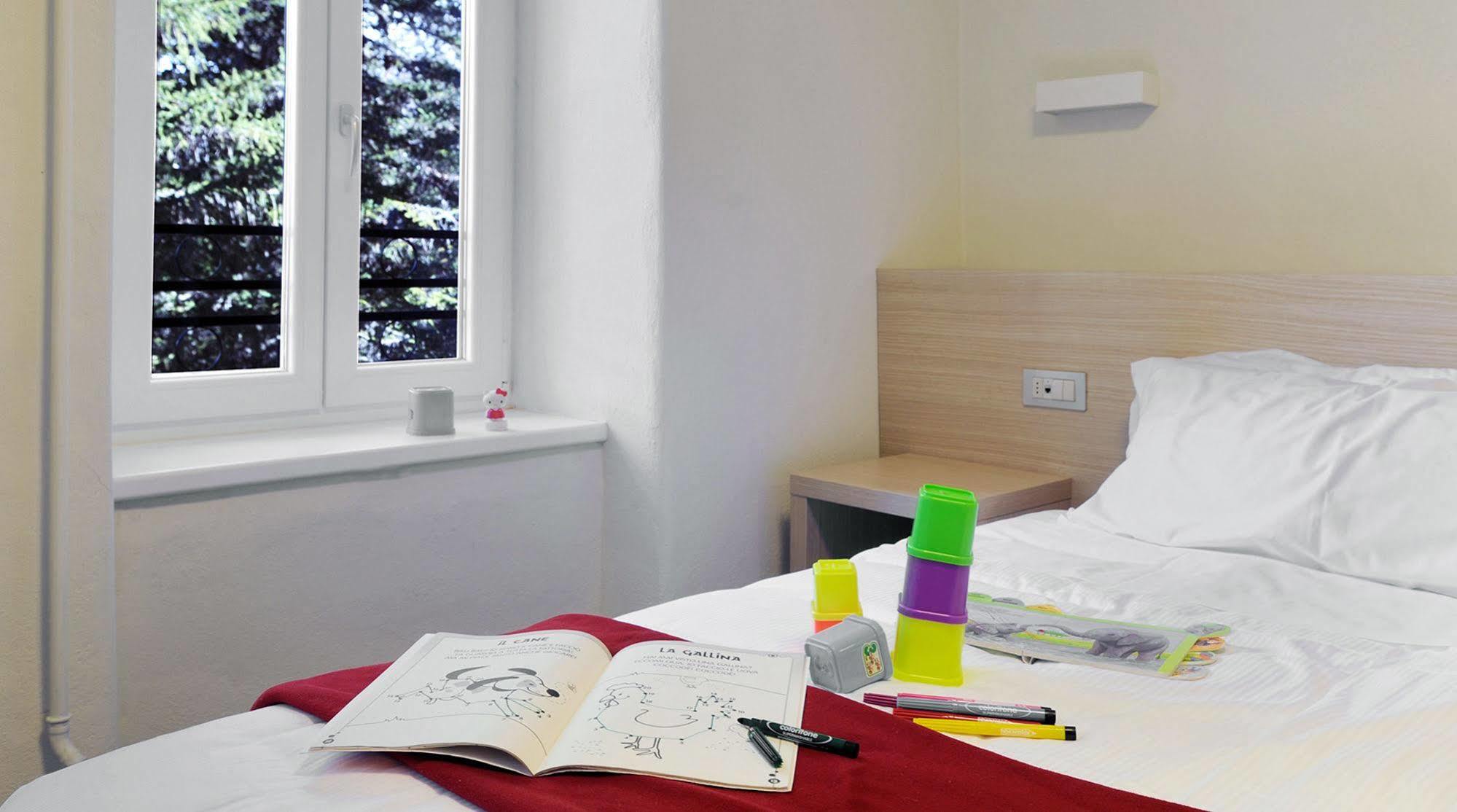Hotel Croda Rossa Карбонин Екстериор снимка